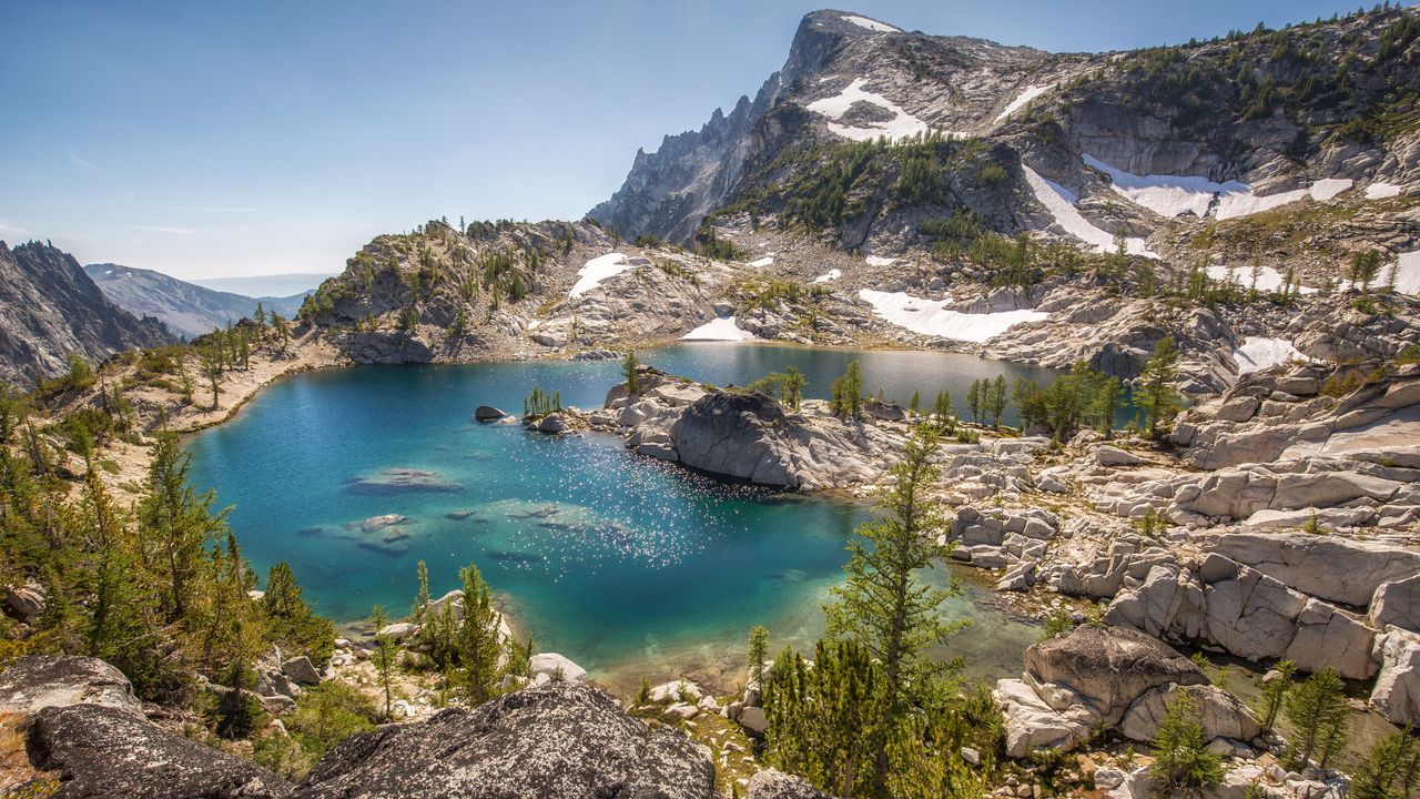 Lac Crystal dans les Enchantments, Alpine Lakes Wilderness, Washington, États-Unis