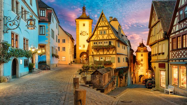 Plönlein mit Siebersturm und Kobolzeller Tor, Rothenburg ob der Tauber, Bayern