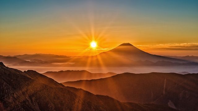 富士山と日の出