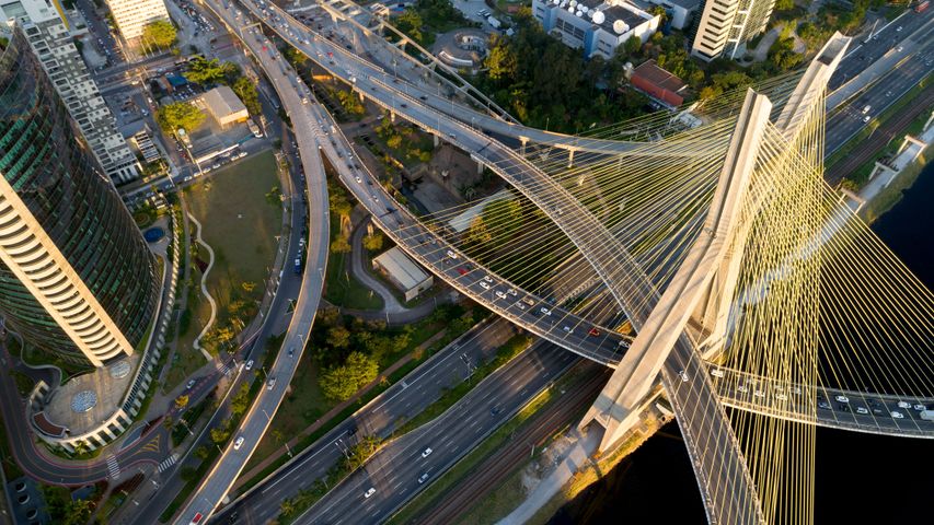 Ponte Estaiada na cidade de São Paulo