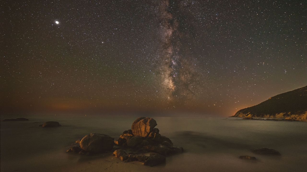 Via lattea vista da Porto Sa Ruxi, Sardegna, Italia
