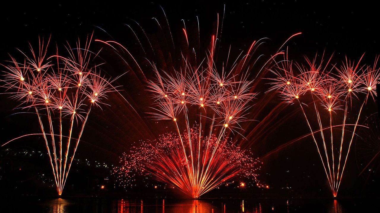 Display of fireworks at the Montreal Fireworks Festival 