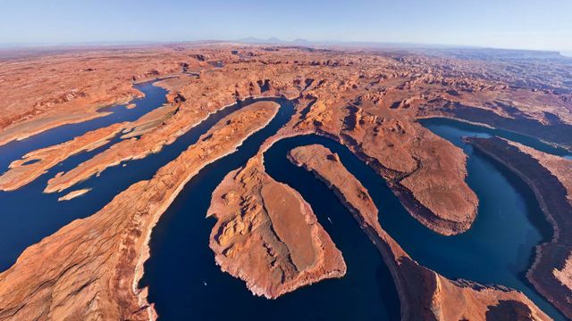 Lake Powell, on the border between Utah and Arizona