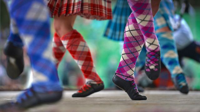 「ブレマー・ギャザリングのダンス」イギリス, スコットランド