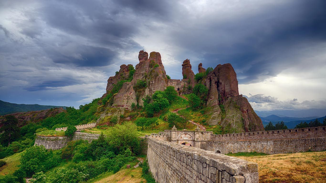 Belogradchik Fortress and the Belogradchik rocks, Bulgaria | Peapix