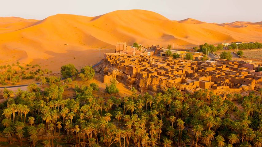Oasis town of Taghit, Algeria 