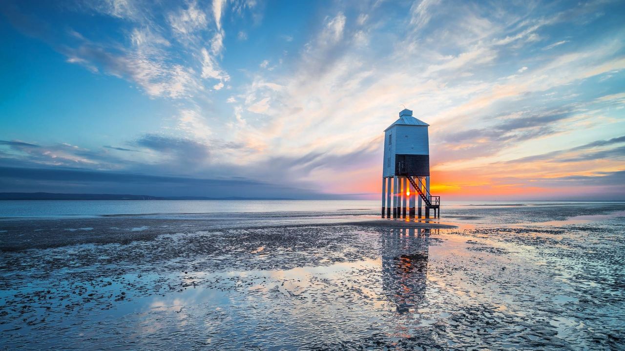 Burnham-on-Sea Low lighthouse in Somerset 