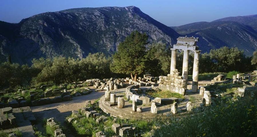 Temple of Athena at Delphi, Greece – Peter Adams/Photolibrary ©