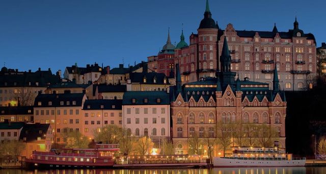 Der Söder Mälarstrand ist ein berühmter Straßenzug in Stockholm, Schweden – Bruno Ehrs/Corbis ©