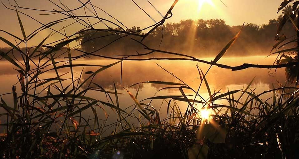 Farquar Lake in Apple Valley, Minnesota Peapix