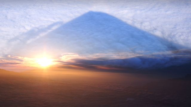 「雲海に映る影富士」山梨県, 南都留郡鳴沢村