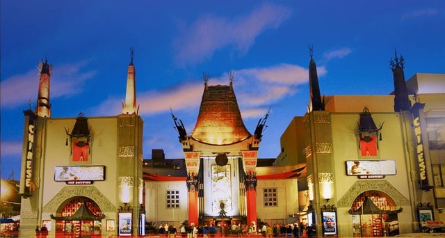 ｢グローマンズ・チャイニーズ・シアター｣アメリカ, カリフォルニア州, ハリウッド