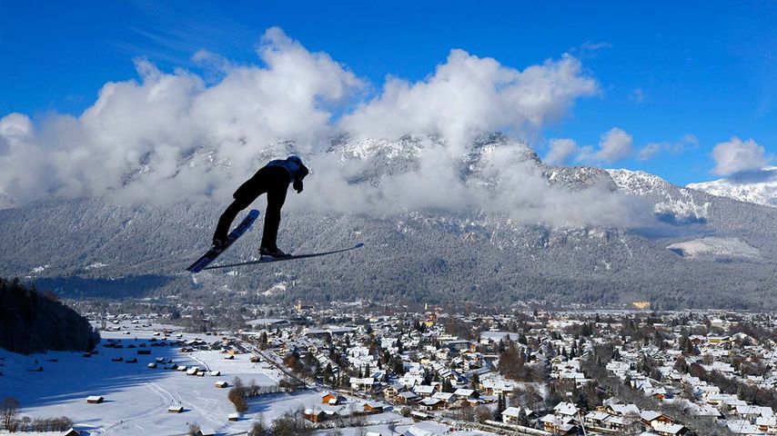 Neujahrsspringen der Vierschanzentournee in Garmisch-Partenkirchen, Bayern, Deutschland