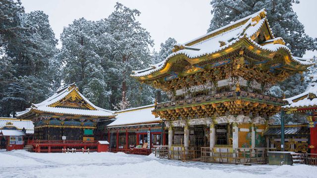 「雪の日光東照宮」栃木県
