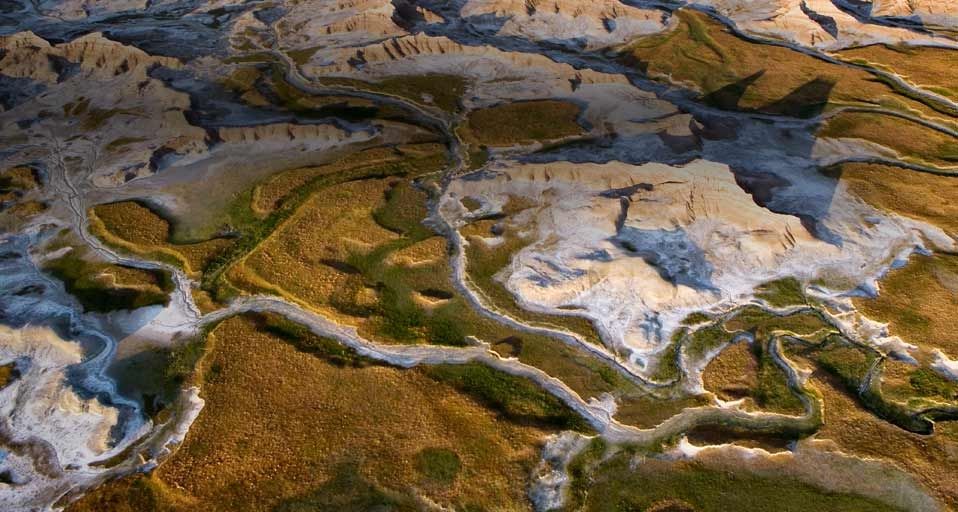 Erodierte Steine im Badlands-Nationalpark, South Dakota – David Jay Zimmerman/Corbis ©