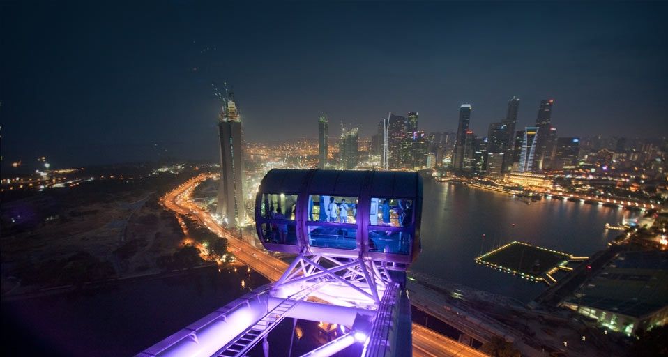 Der Singapore Flyer in Singapur ist das größte Riesenrad der Welt