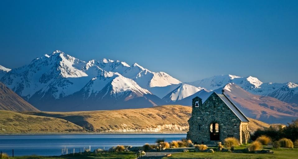 The Church of the Good Shepherd on Lake Tekapo with Mount Cook National Park in the background