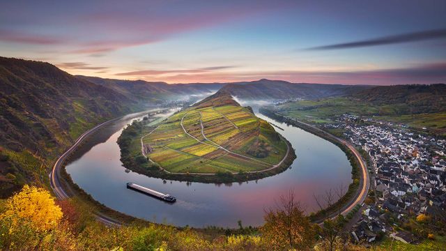 Moselschleife bei Bremm, Rheinland-Pfalz, Deutschland