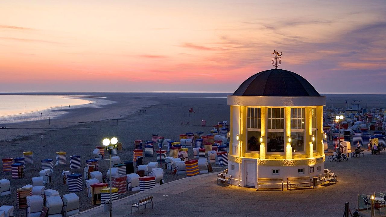 Abendstimmung am Strand von Borkum, Ostfriesische Inseln, Niedersachsen