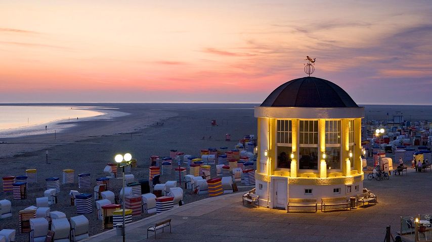Abendstimmung am Strand von Borkum, Ostfriesische Inseln, Niedersachsen