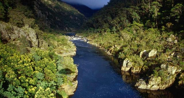 Der Oberlauf des Snowy River im Snowy River-Nationalpark, Victoria, Australien – Greg Elms/Getty Images ©