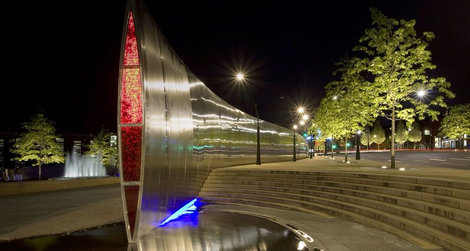 The Cutting Edge, Sheaf Square, Sheffield - Fran Halsall/Photolibrary ©