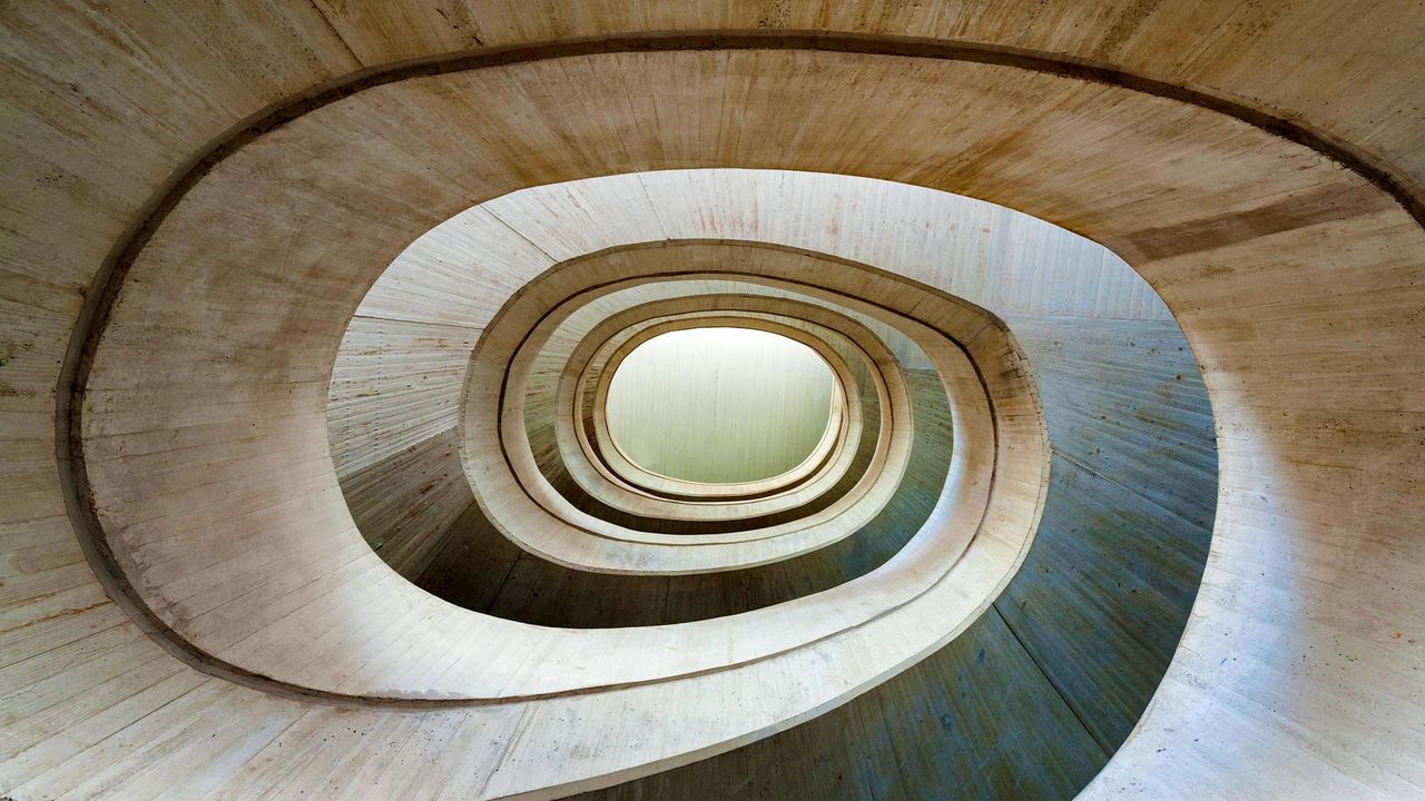 Vue de l’intérieur du Palais des Arts Reina-Sofía, Valence, Espagne 