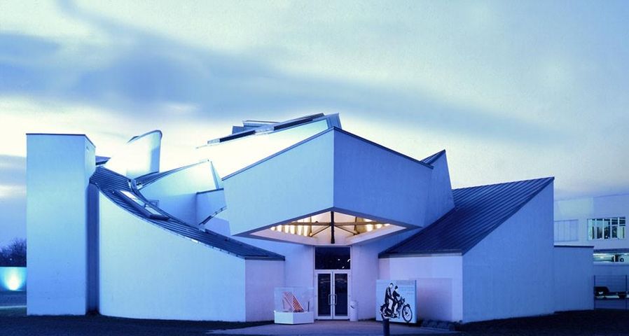 Vitra Design Museum, Nachts, Weil am Rhein, Deutschland