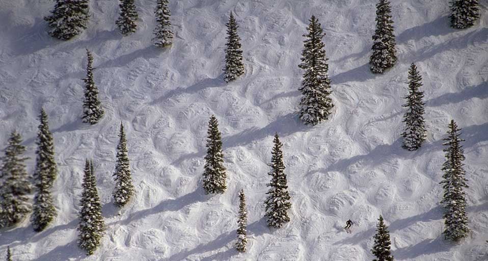 A skier on the Face of Bell, Aspen, Colorado