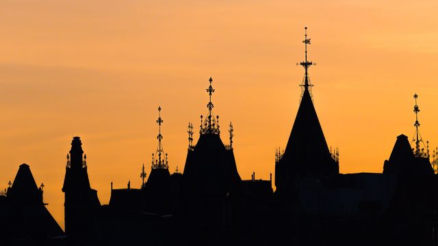 View of Parliament buildings from Plaza Bridge, Ottawa 