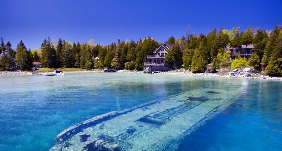 Shipwreck of the Sweepstakes built in 1867 in Big Tub Harbour, Fathom Five National Marine Park, Lake Huron, Ontario, Canada