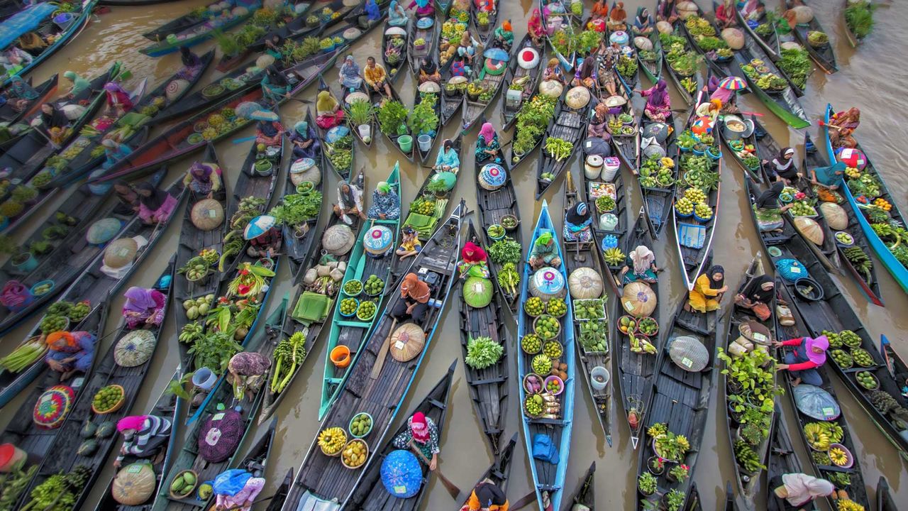 Lok Baintan Floating Market on the Martapura River in Indonesia 