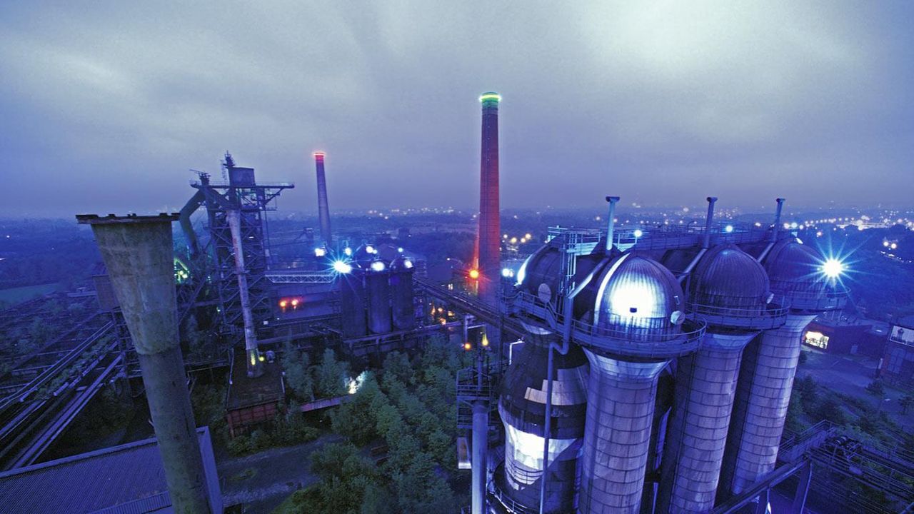 Emscher Landschaftspark, Teil einer ehemaligen Thyssen-Stahlfabrik, Duisburg-Meiderich, Nordrhein-Westfalen, Deutschland