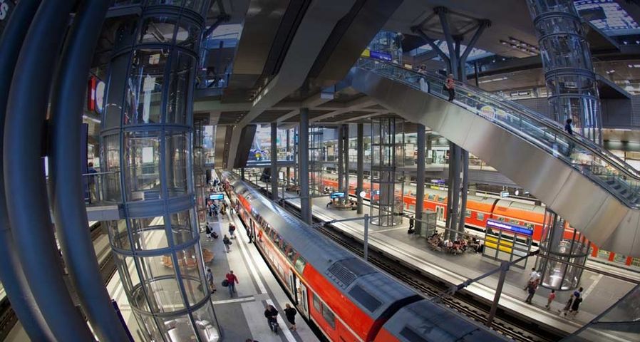 德国柏林的火车站