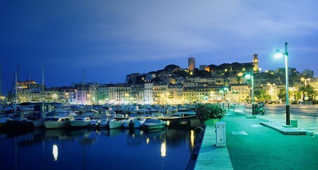 ｢カンヌ港｣フランス, カンヌ