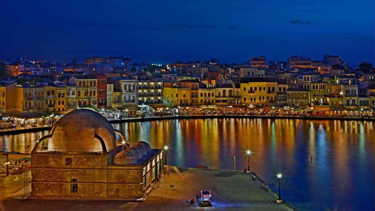 Venezianischer Hafen und Altstadt von Chania, Kreta, Griechenland