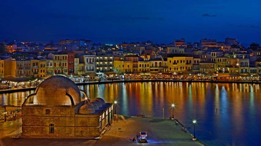 Venezianischer Hafen und Altstadt von Chania, Kreta, Griechenland
