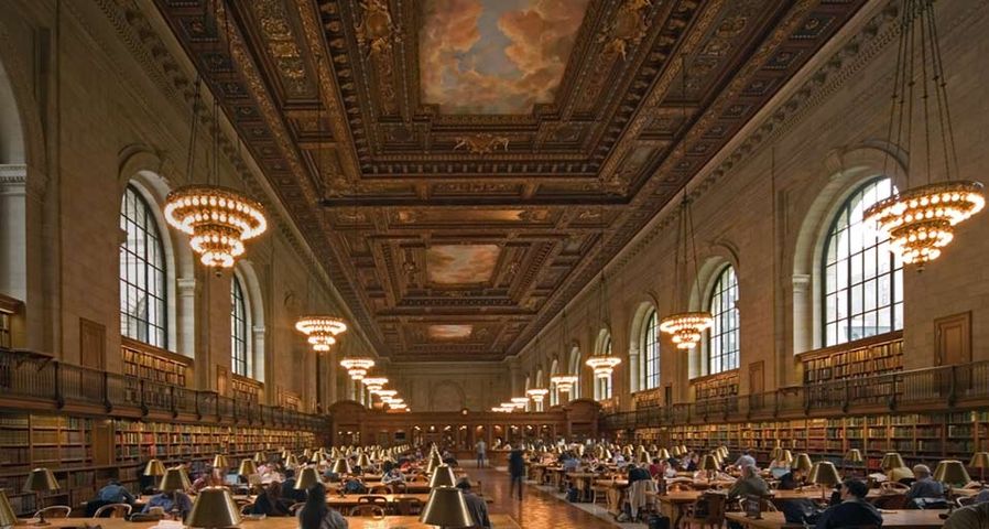 Der Lesesaal der öffentlichen Bibliothek in New York – Siegfried Layda/Getty Images ©