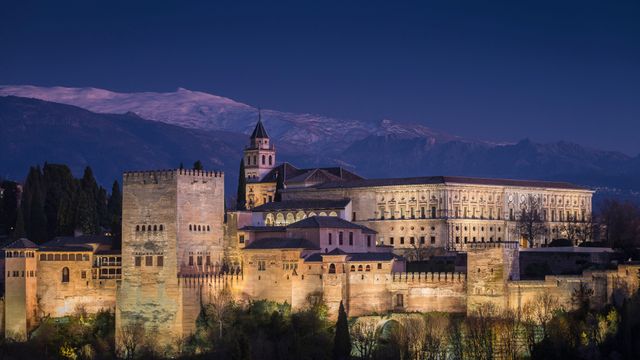 La Alhambra vista desde el Albaicín, Granada, Andalucía, España
