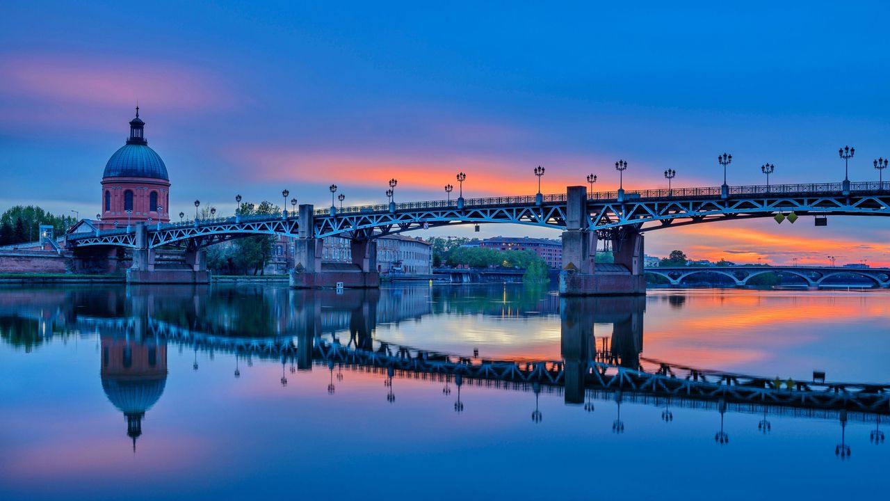 Pont sur la Garonne avec le Dôme de la Grave, Toulouse