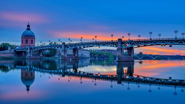 Pont sur la Garonne avec le Dôme de la Grave, Toulouse