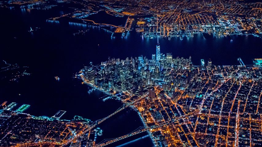 灯光璀璨的曼哈顿下城，美国纽约