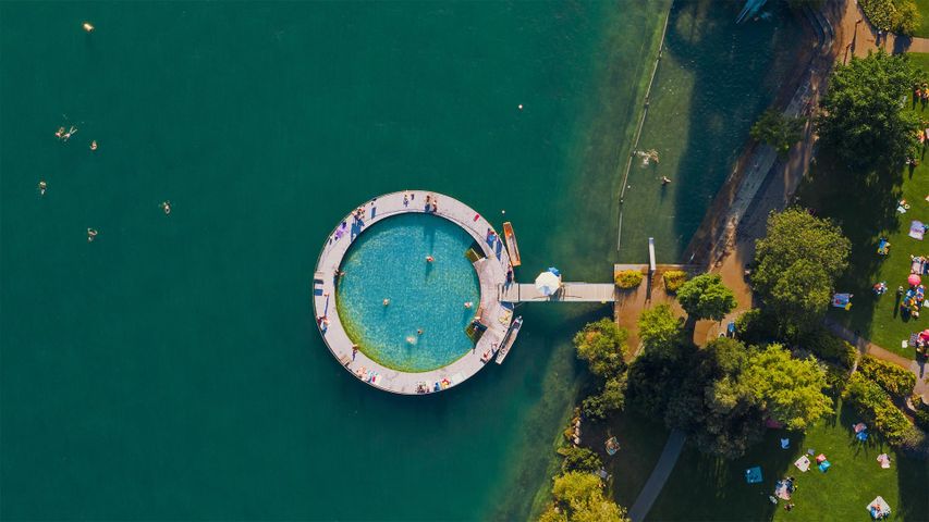 Strandbad Tiefenbrunnen, an outdoor public pool on the shore of Lake Zürich, Switzerland