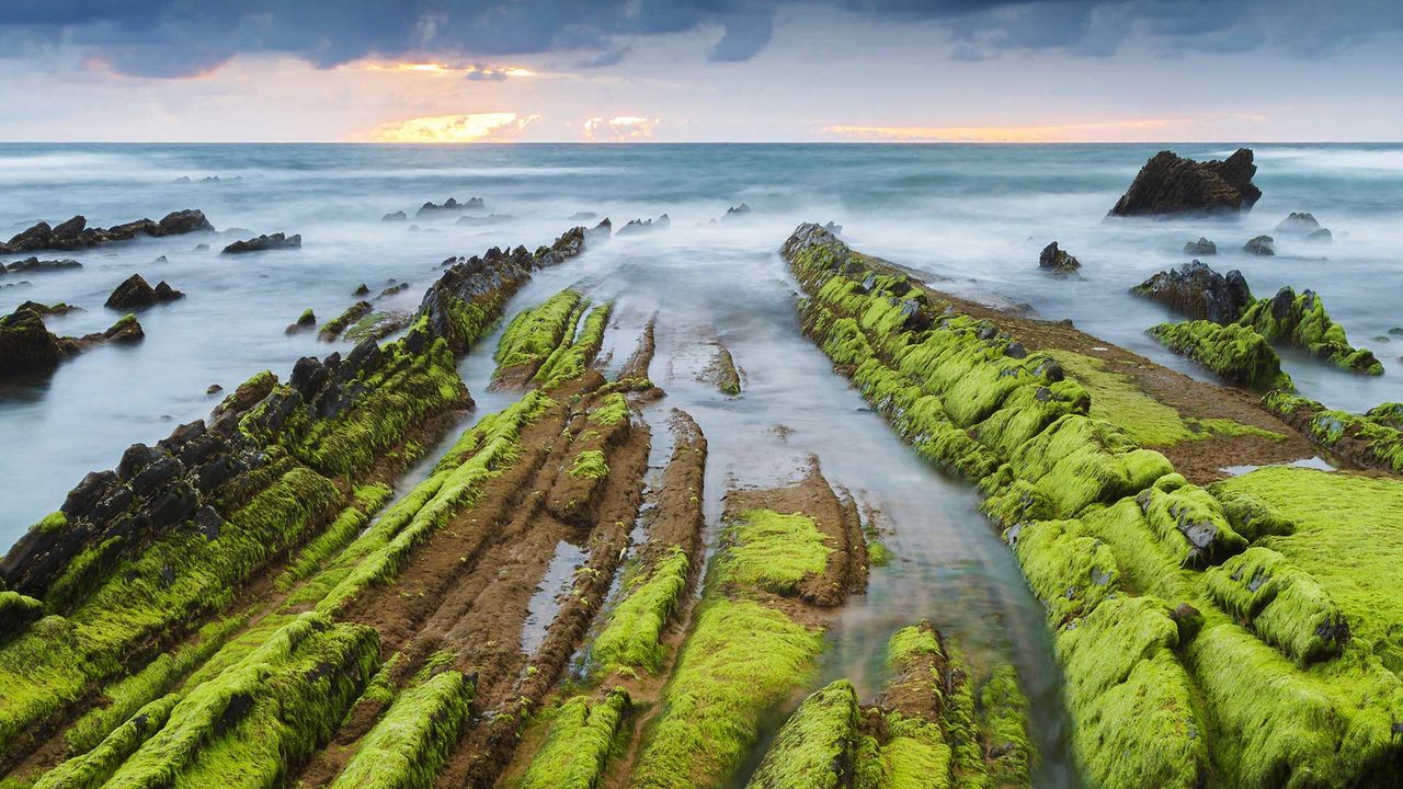 Atarceder en la costa de Barrika, Vizcaya