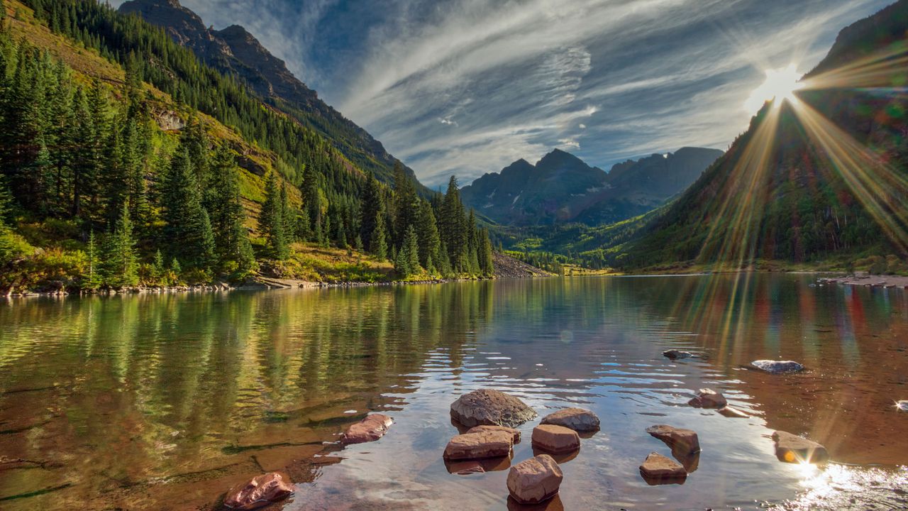 Maroon mountain majesties