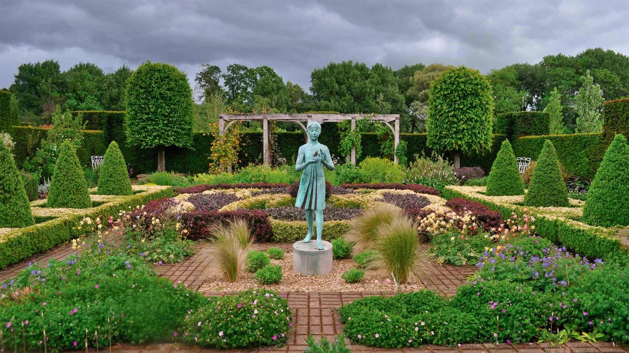 Waterperry Gardens in Oxfordshire, England
