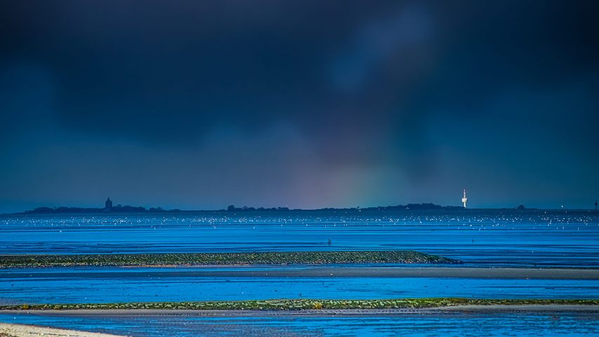 Blick von Cuxhaven auf die Insel Neuwerk