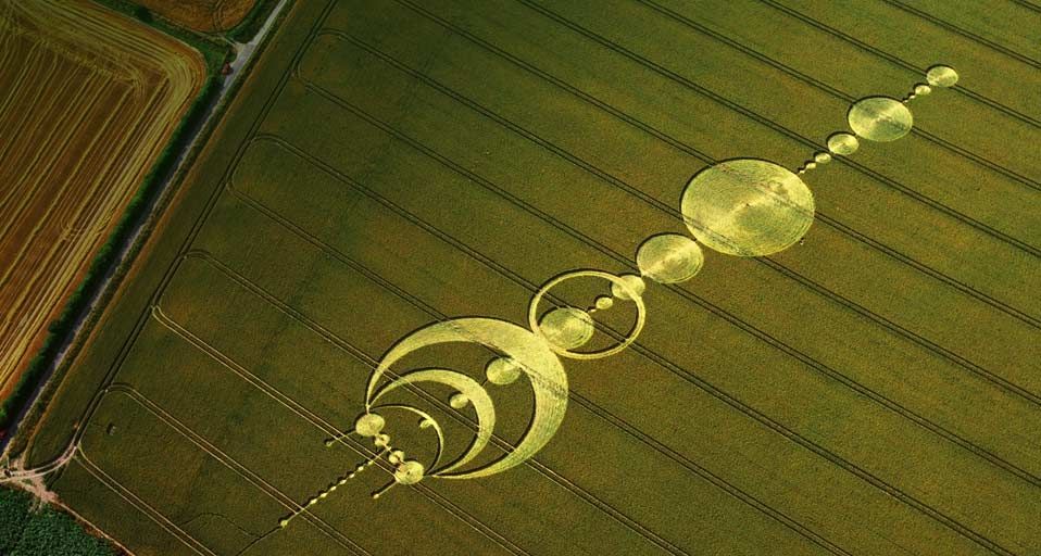 Aerial image of crop circle, Wiltshire, united Kingdom - Last Refuge/Getty Images ©