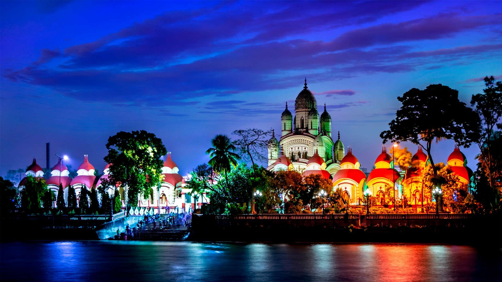 Dakshineswar Kali temple at night | Peapix