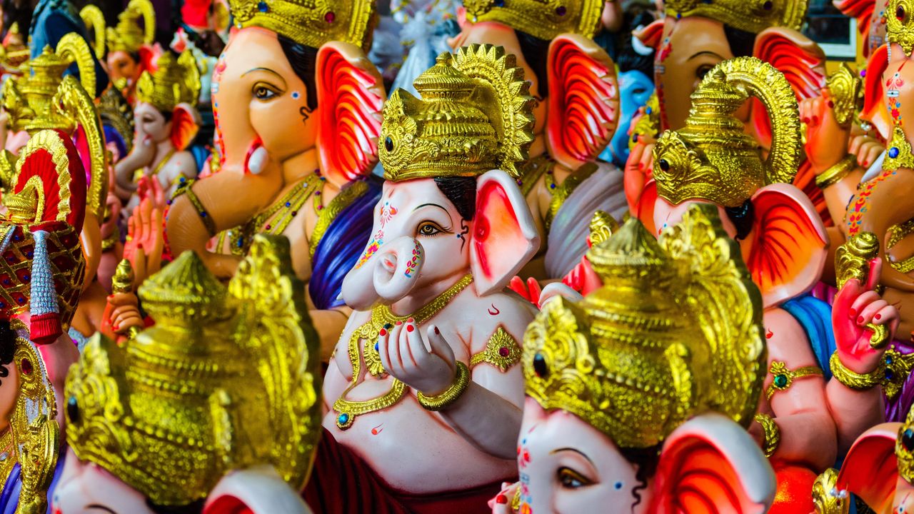 Colourful Ganpati idols for the Ganesha festival